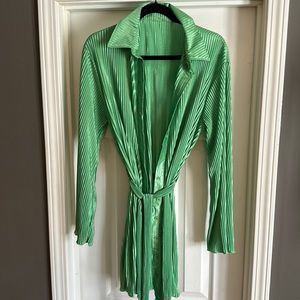 Button down tie waist dress sz M